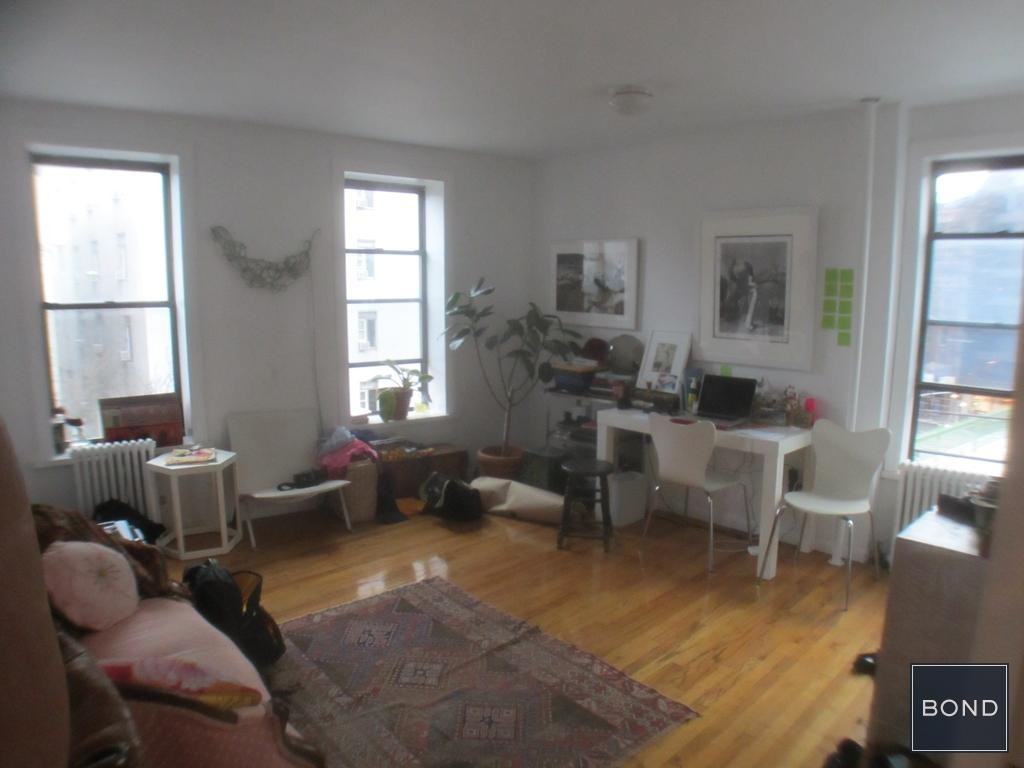 Kenmare St #27