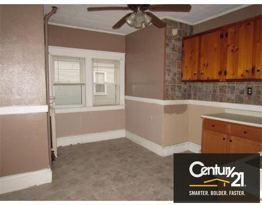 105 Lyman St #1st Floor - Photo 2 of 5