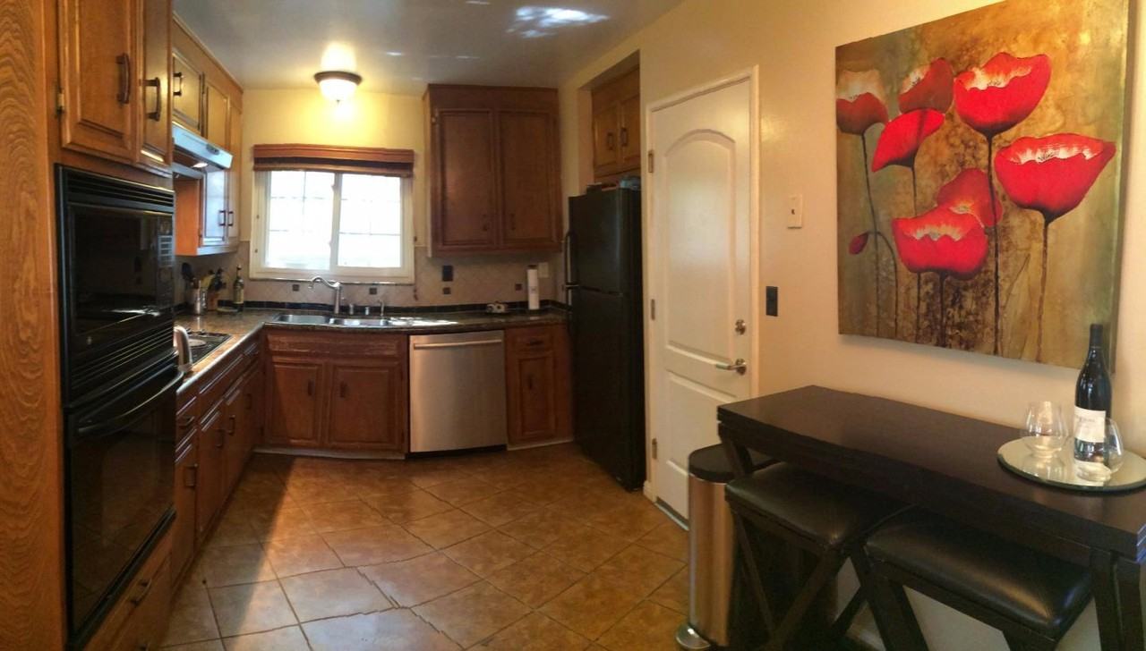 2761 Yosemite Dr - Photo 2 of 15