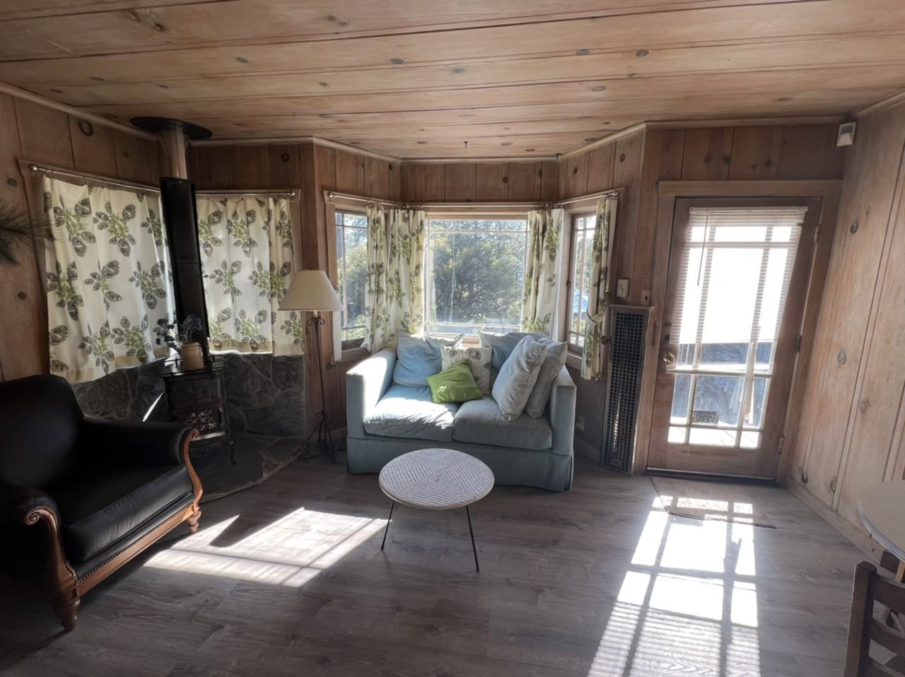 85 Speedboat Avenue - Photo 7 of 19