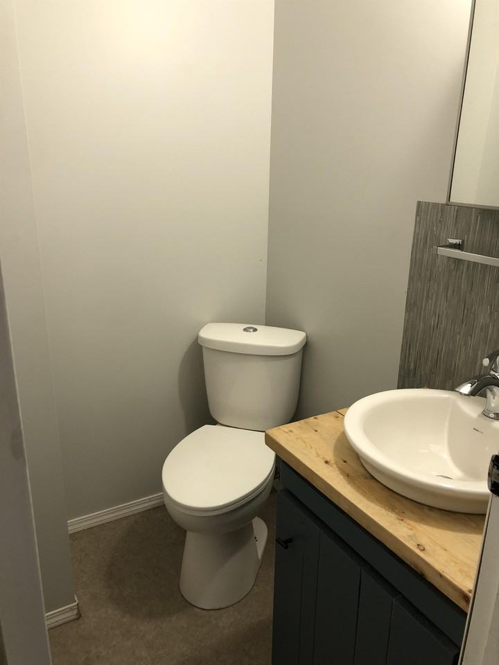 5202 43rd St Ne #5202 - Photo 6 of 6