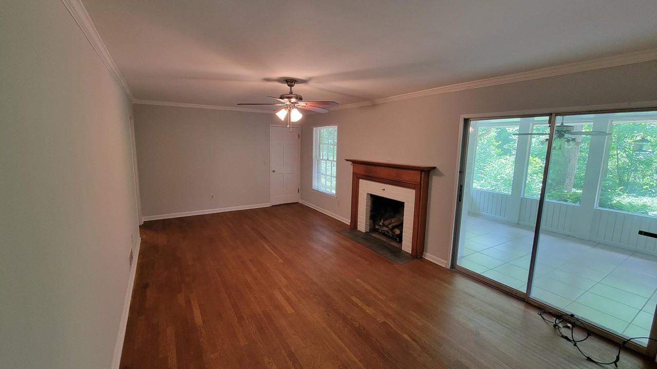 6525 Williamson Dr #1 - Photo 3 of 10