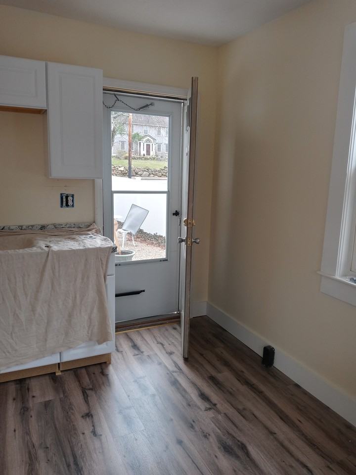 545 Main St #547REAR - Photo 3 of 3