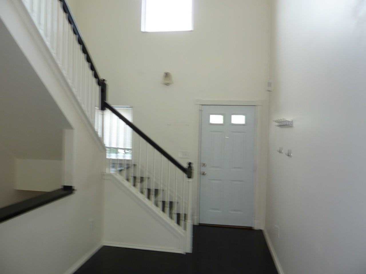 1143 Green Knoll Dr - Photo 3 of 21