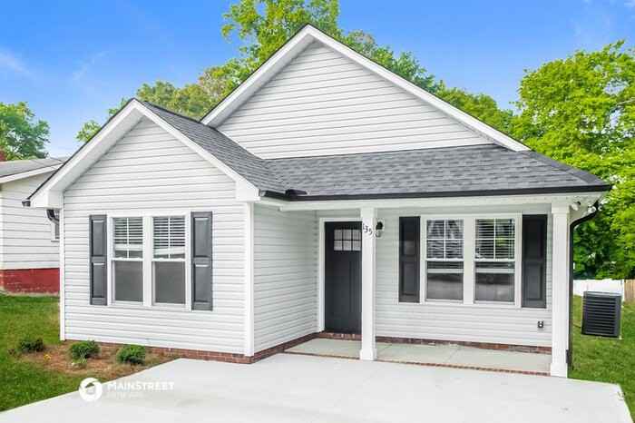 135 Waco Ave - Photo 3 of 16