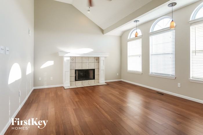 1166 Cardinal Dr - Photo 2 of 14