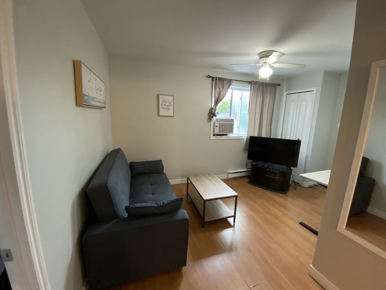 4A Rue Charlevoix #3 - Photo 5 of 10