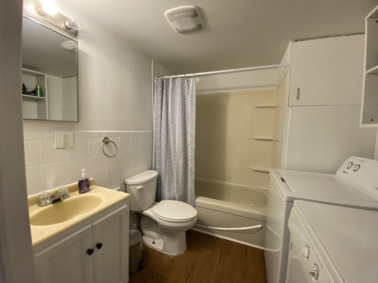 4A Rue Charlevoix #3 - Photo 4 of 10