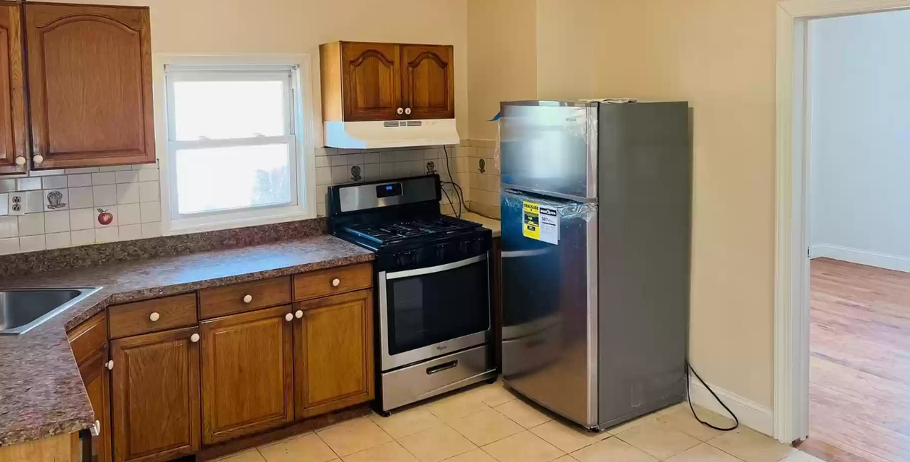 136 136 15 Whitelaw Street - Photo 2 of 8