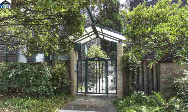 2010 Hearst Ave #E - Photo 2 of 12