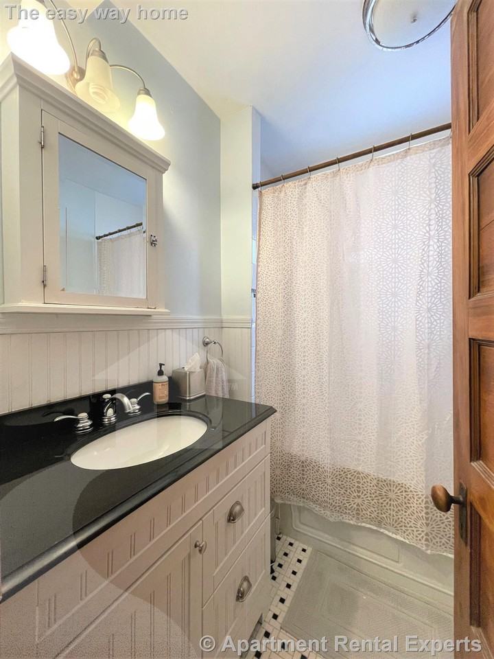 95 Bartlett St #1 - Photo 6 of 13