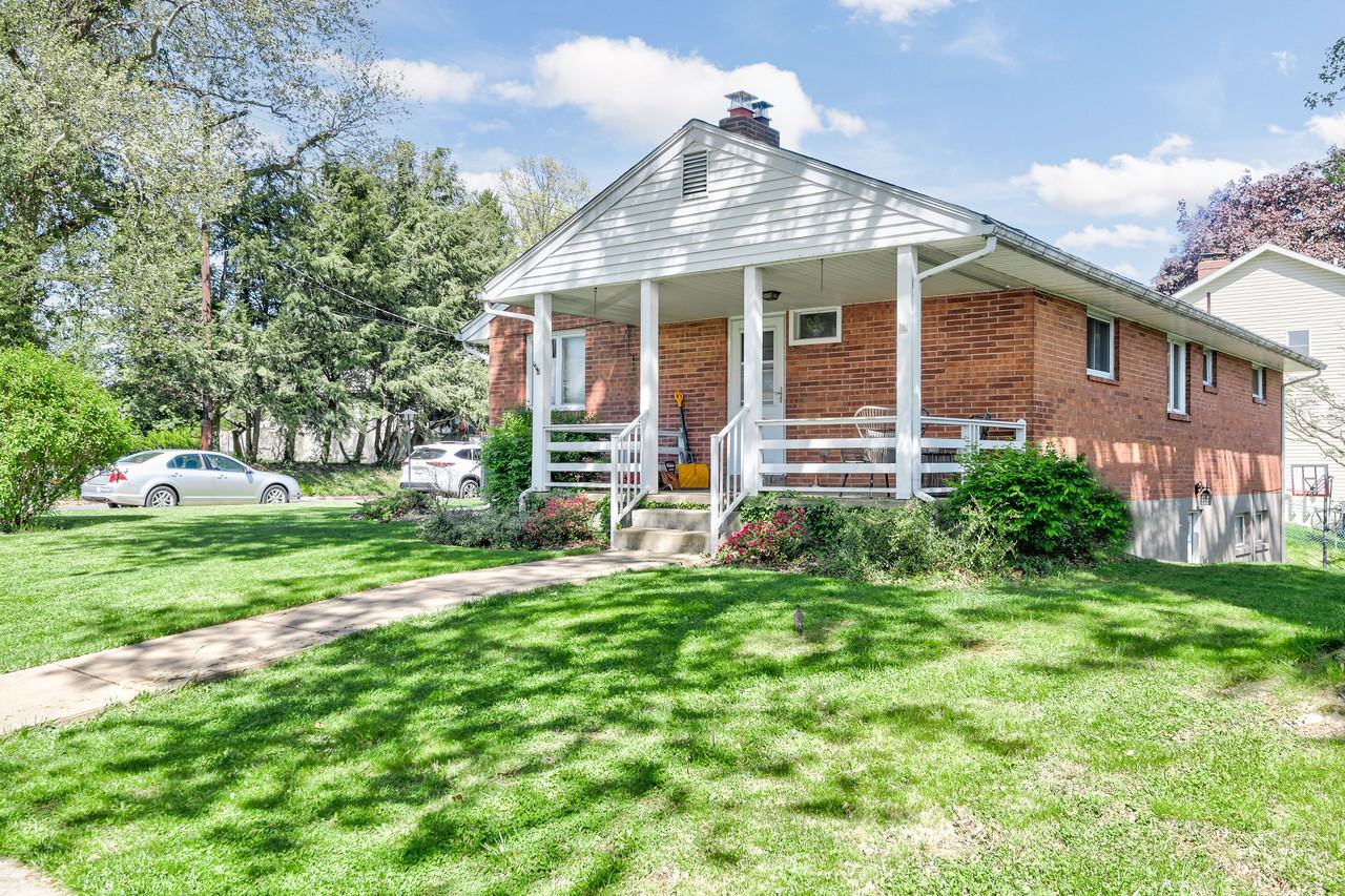 2201 Logan Street - Photo 2 of 3