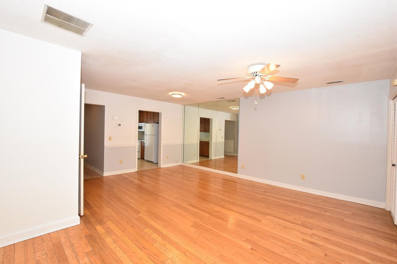 400 N Steele St #1 - Photo 7 of 22