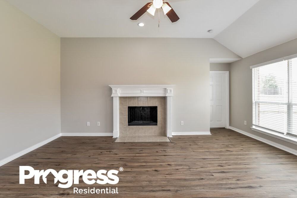610 Fox Gln - Photo 3 of 16