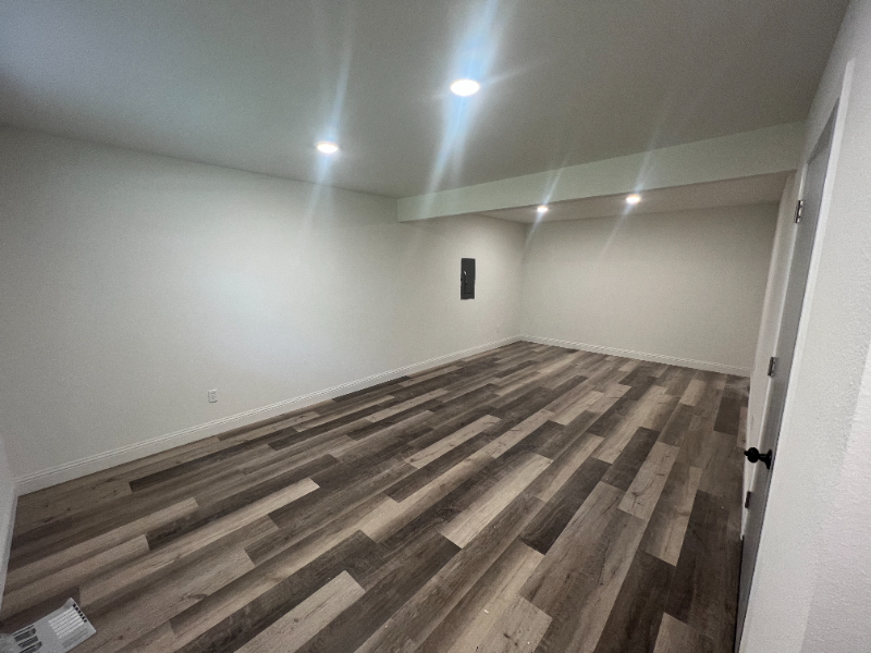 1501 W Chestnut St - Photo 3 of 34