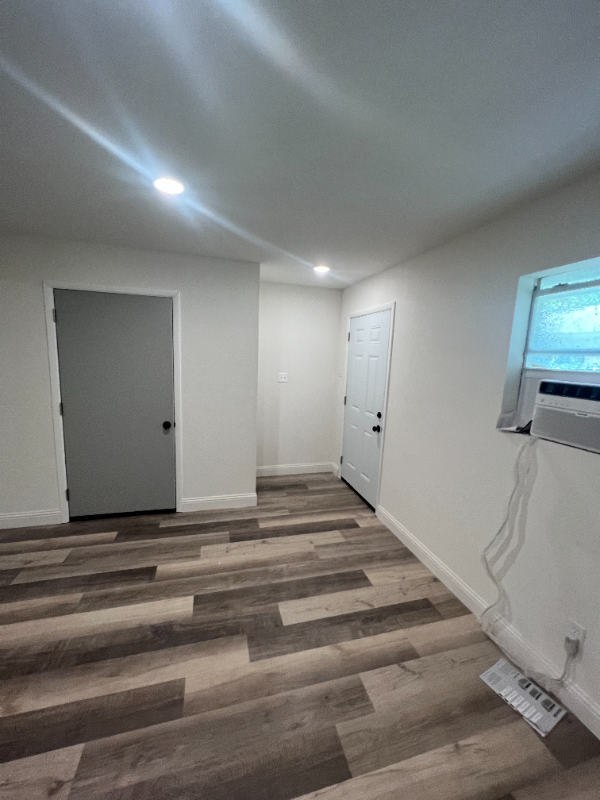 1501 W Chestnut St - Photo 4 of 34