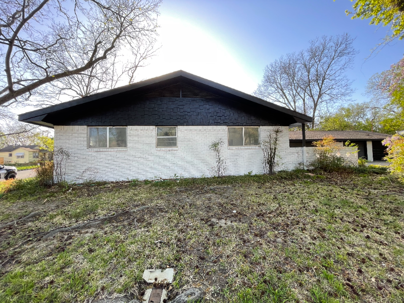 1501 W Chestnut St - Photo 7 of 34