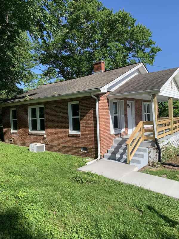 1110 S Kentucky Ave - Photo 4 of 17