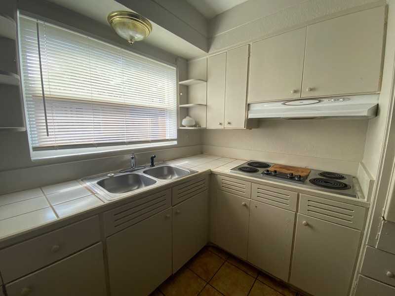 500 N Mars Ave - Photo 6 of 12