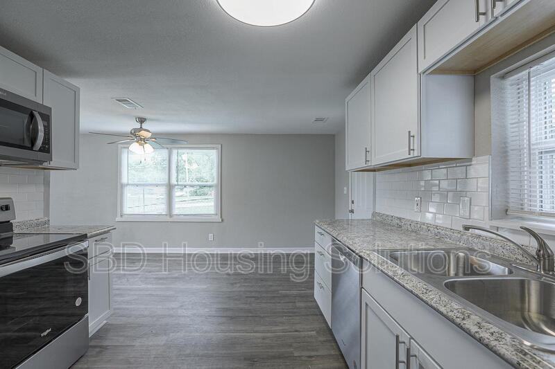 805 E Albert Ave - Photo 5 of 7