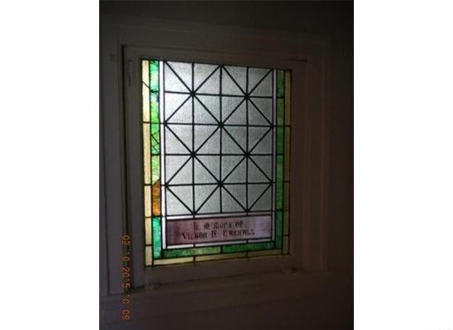 113 S Chestnut St - Photo 2 of 8