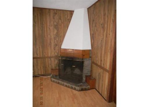 113 S Chestnut St - Photo 3 of 8