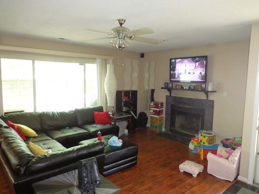 1005 Plum Ct - Photo 3 of 18