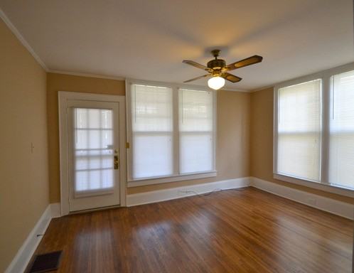 21 Yorktown St NW - Photo 3 of 12