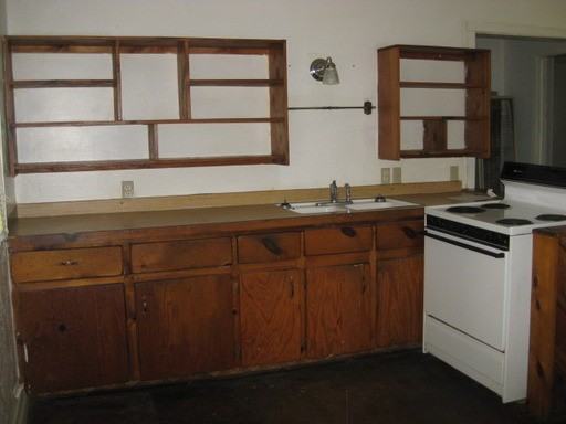 117 W Linn St #2 - Photo 3 of 3