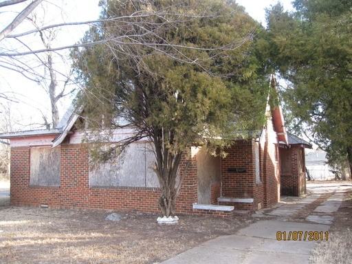 2144 N Prospect Ave - Photo 2 of 2