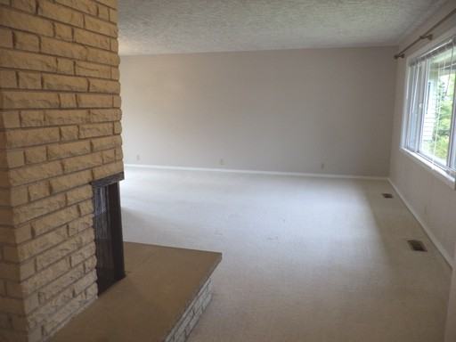 1215 NW 52nd St - Photo 3 of 30