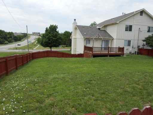 2000 Little Kitten Ave - Photo 3 of 21