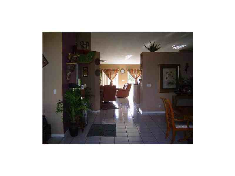 1042 NW 195th Ave - Photo 3 of 5