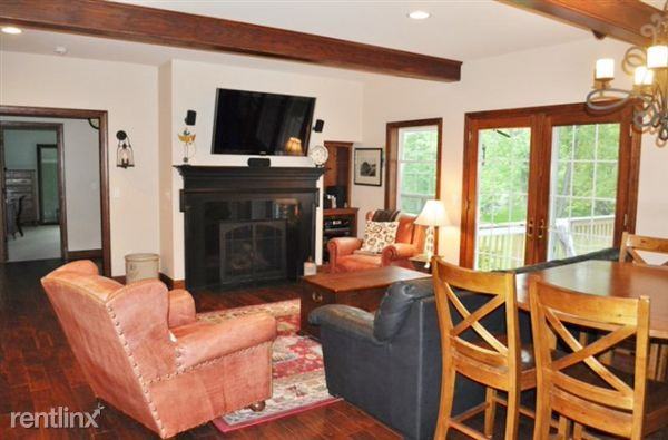 750 W Bradley Rd - Photo 3 of 10