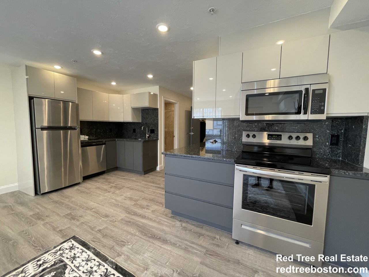 1028 Commonwealth Ave #201 - Photo 2 of 19