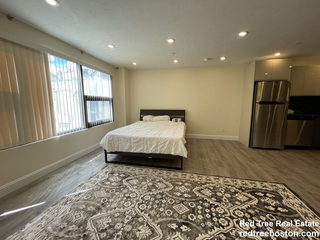 1028 Commonwealth Ave #201 - Photo 7 of 19