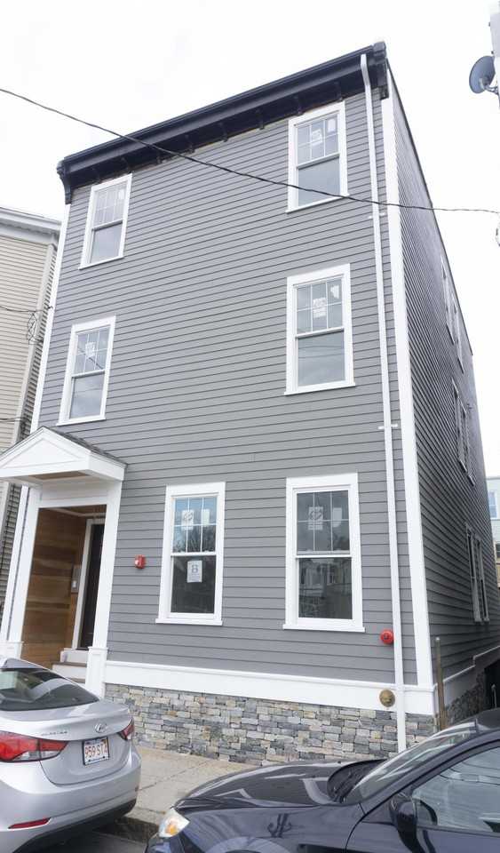 78 Morris St #2 - Photo 7 of 8