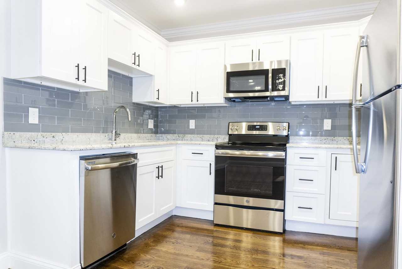 78 Morris St #2 - Photo 2 of 8