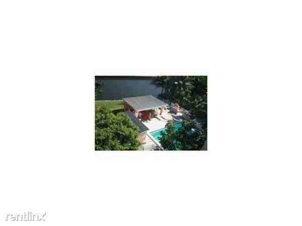 Riverview Village Condo - Photo 3 of 8