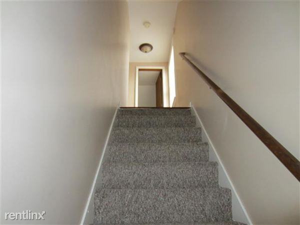 10035 Hemingway - Photo 2 of 44