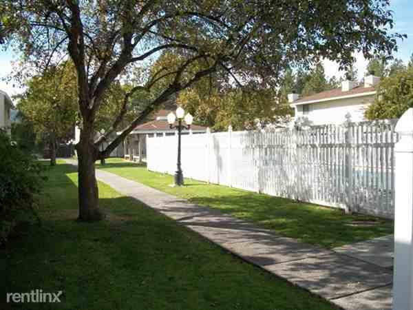 Fairwood Square Town Homes & Flats - Photo 3 of 4