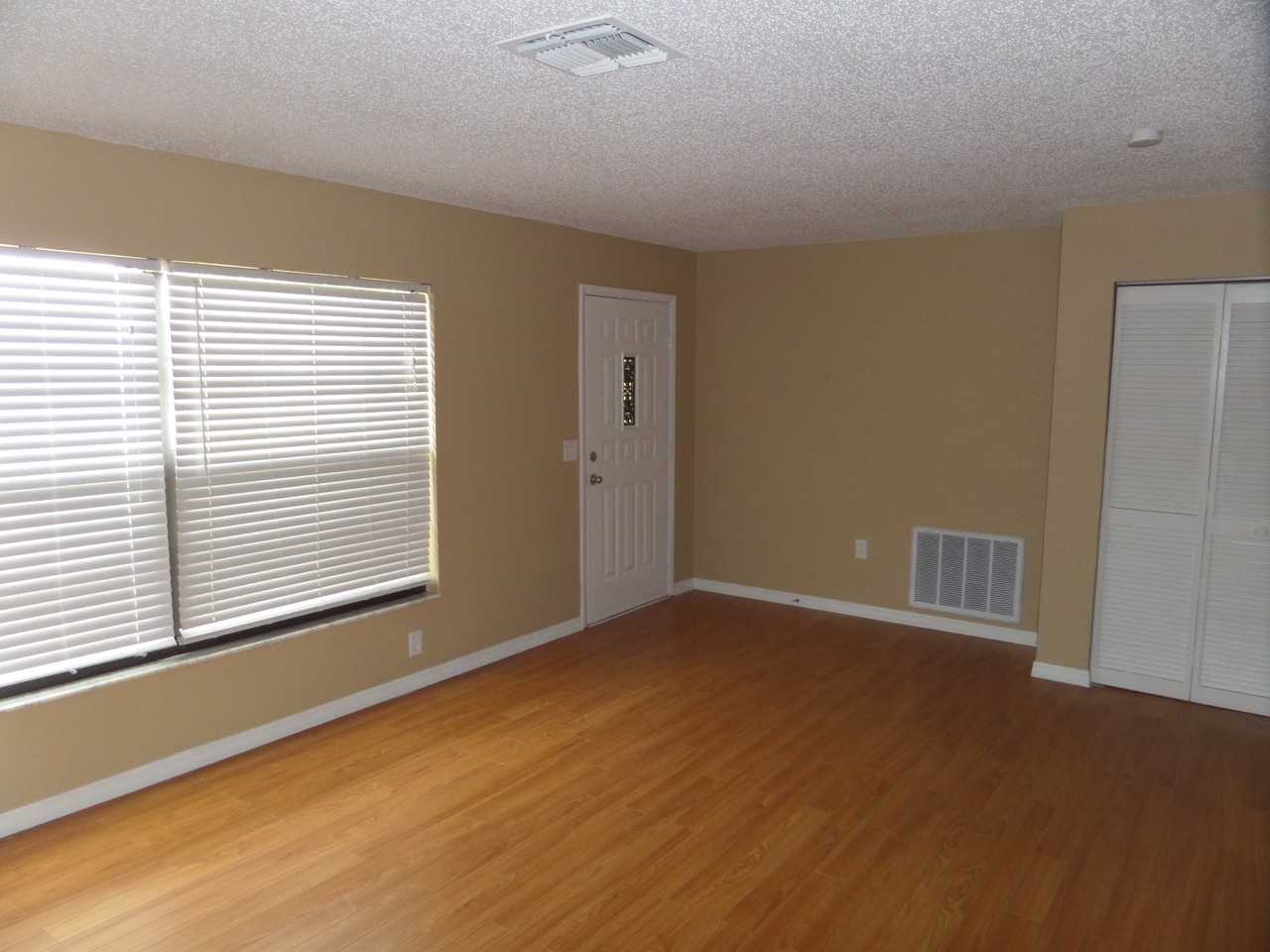 9421 Barnstead Ln - Photo 2 of 14