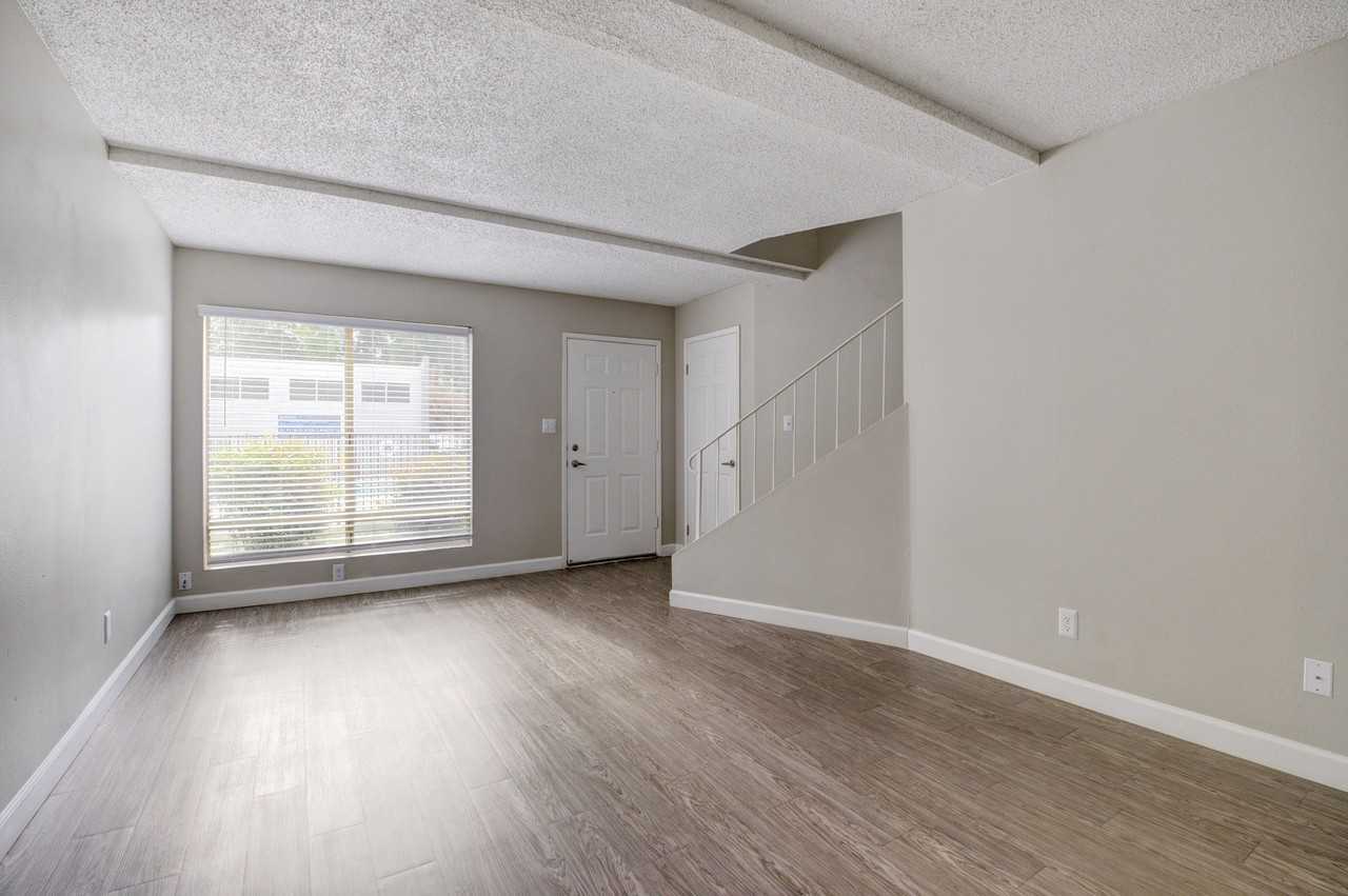 Waverly Flats - Photo 7 of 19