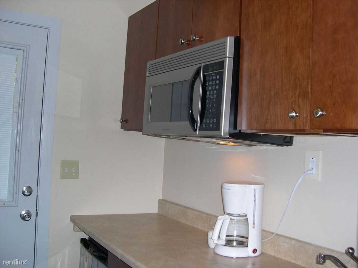 1556A Jones Dr - Photo 3 of 5