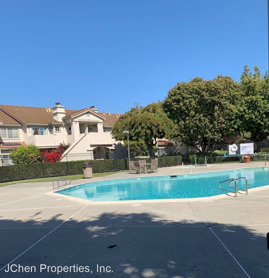 1273 Tea Rose Cir - Photo 3 of 13