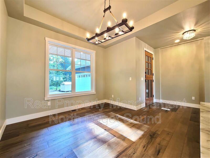 2703 233rd Ave Se - Photo 2 of 27
