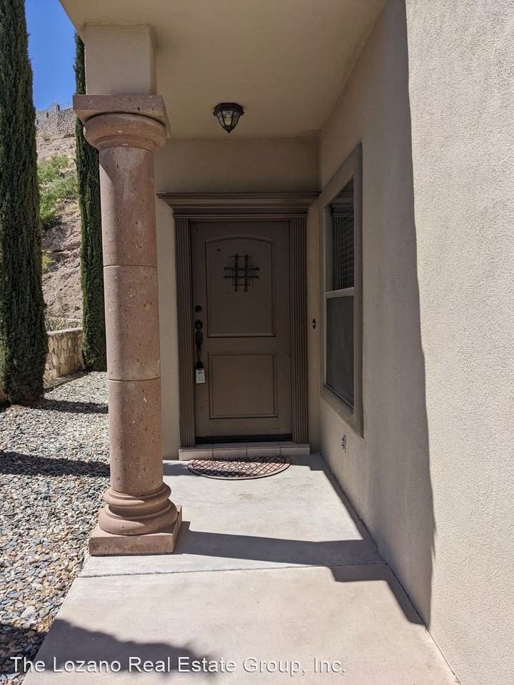 5721 Caprock Ct - Photo 2 of 30
