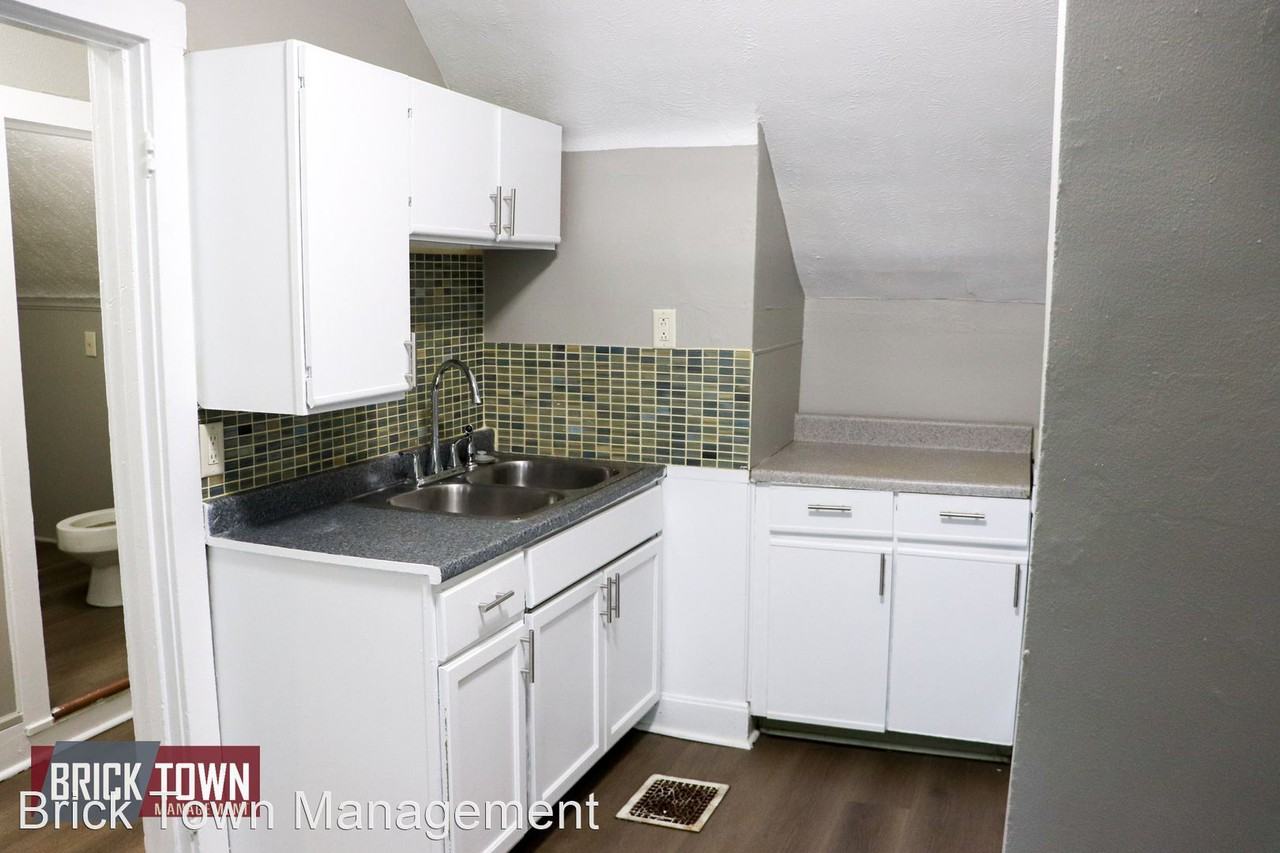 102 N 38th Ave - Photo 3 of 10