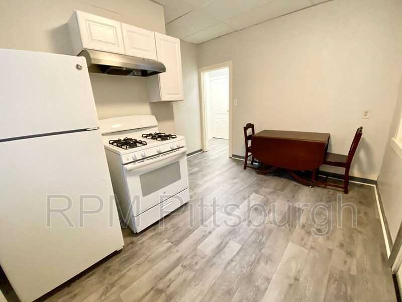 1705 Tustin St - Photo 3 of 12