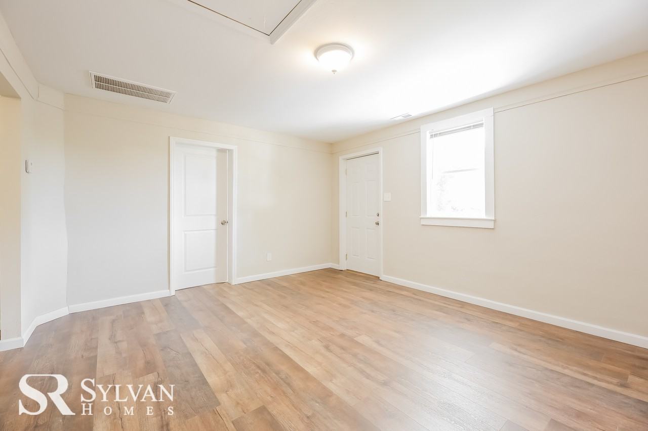 111 Gamble Ln - Photo 2 of 14